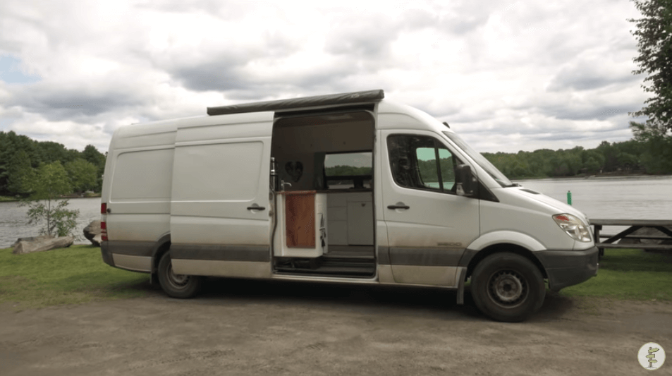 diy-camper-van-01